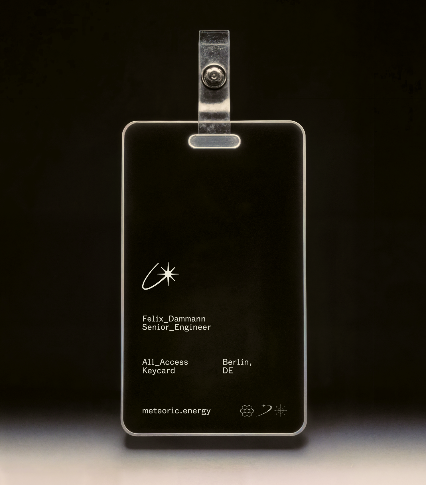 Meteoric_18_Keycard_SV
